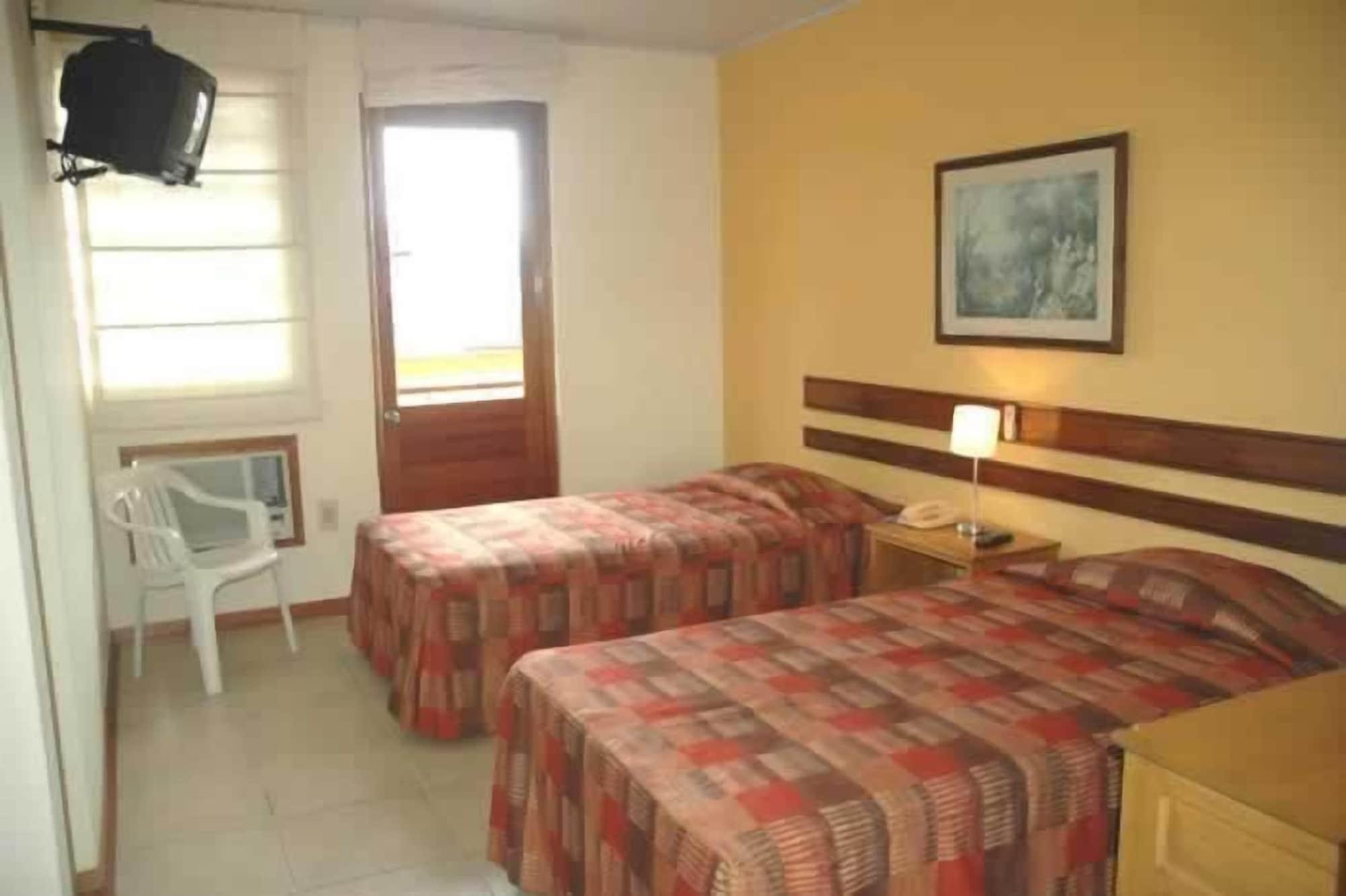 Hotel Acosta إكيتوس المظهر الخارجي الصورة