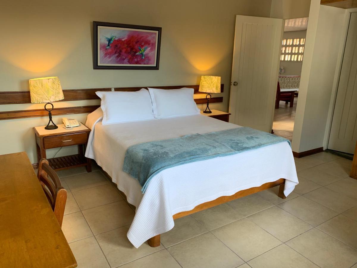 Hotel Acosta إكيتوس المظهر الخارجي الصورة