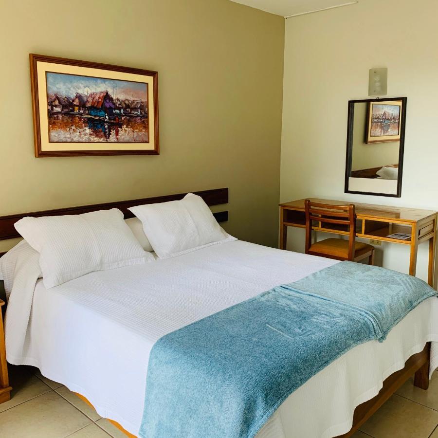 Hotel Acosta إكيتوس المظهر الخارجي الصورة