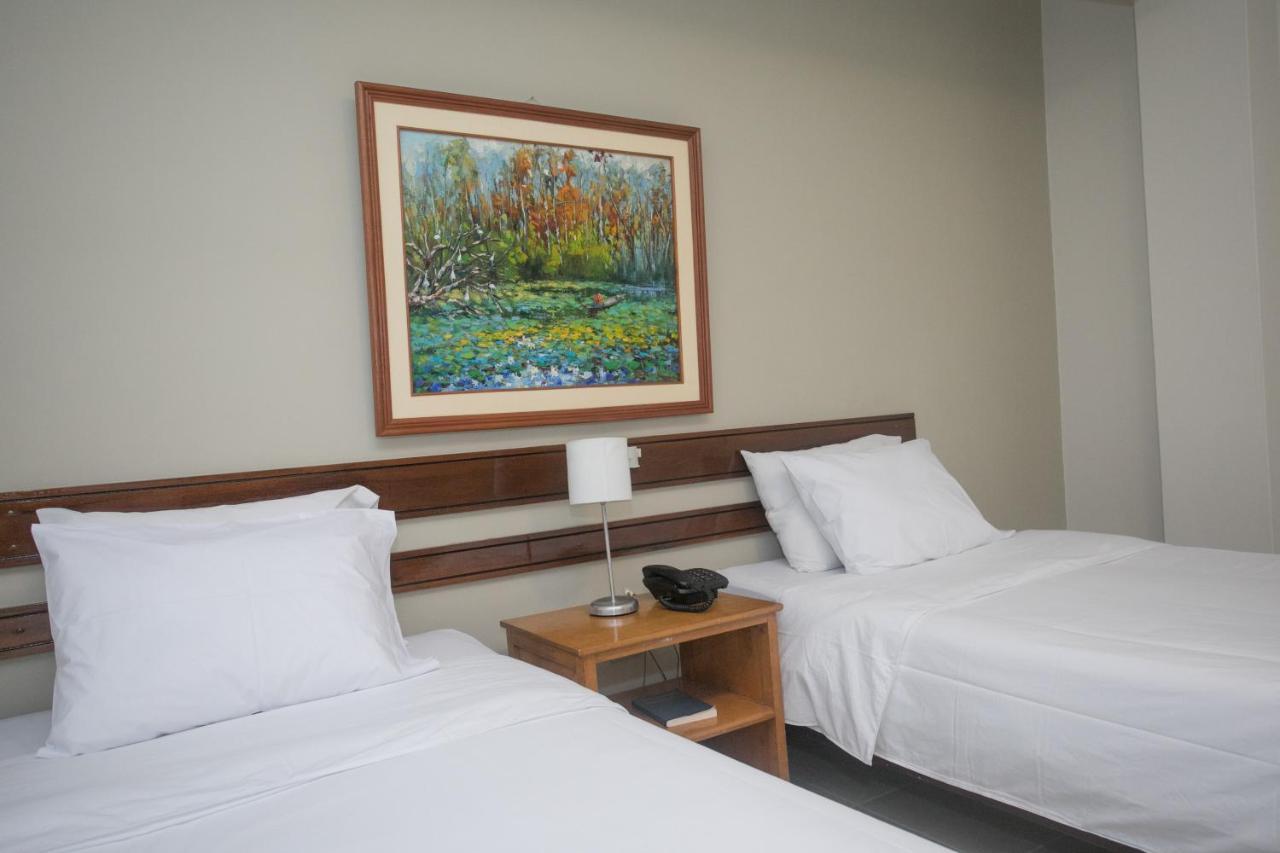 Hotel Acosta إكيتوس المظهر الخارجي الصورة